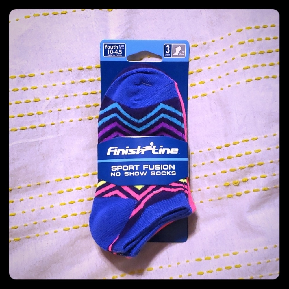 NWT No Show socks